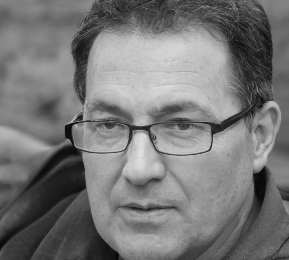 Portret Tomasza Wiśniewskiego, eksperta od strukturyzacji transakcji